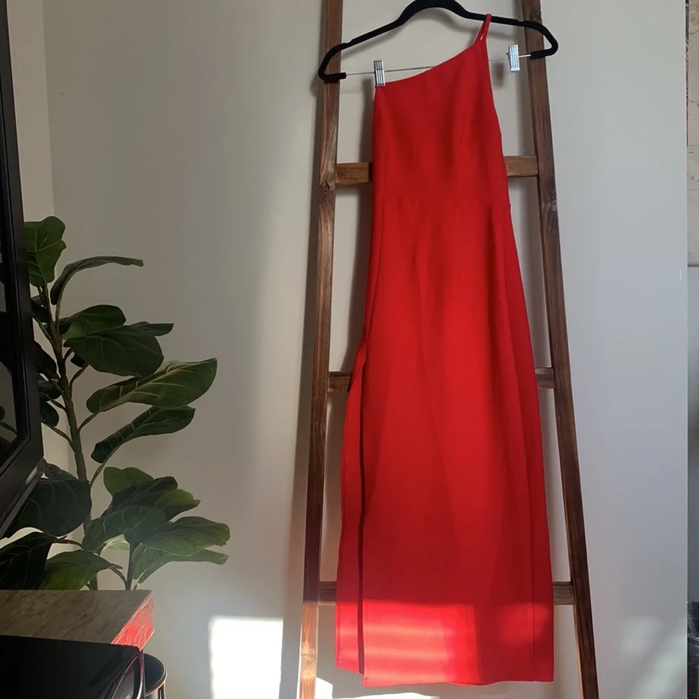 VIRAL Abercrombie & Fitch Asymmetrical One Shoulder Maxi Dress